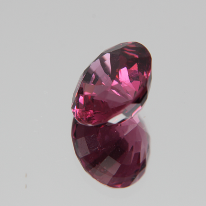Pink-Red Spinel 5.57ct