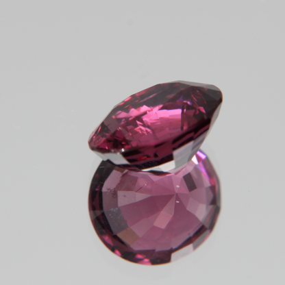 Pink-Red Spinel 5.57ct