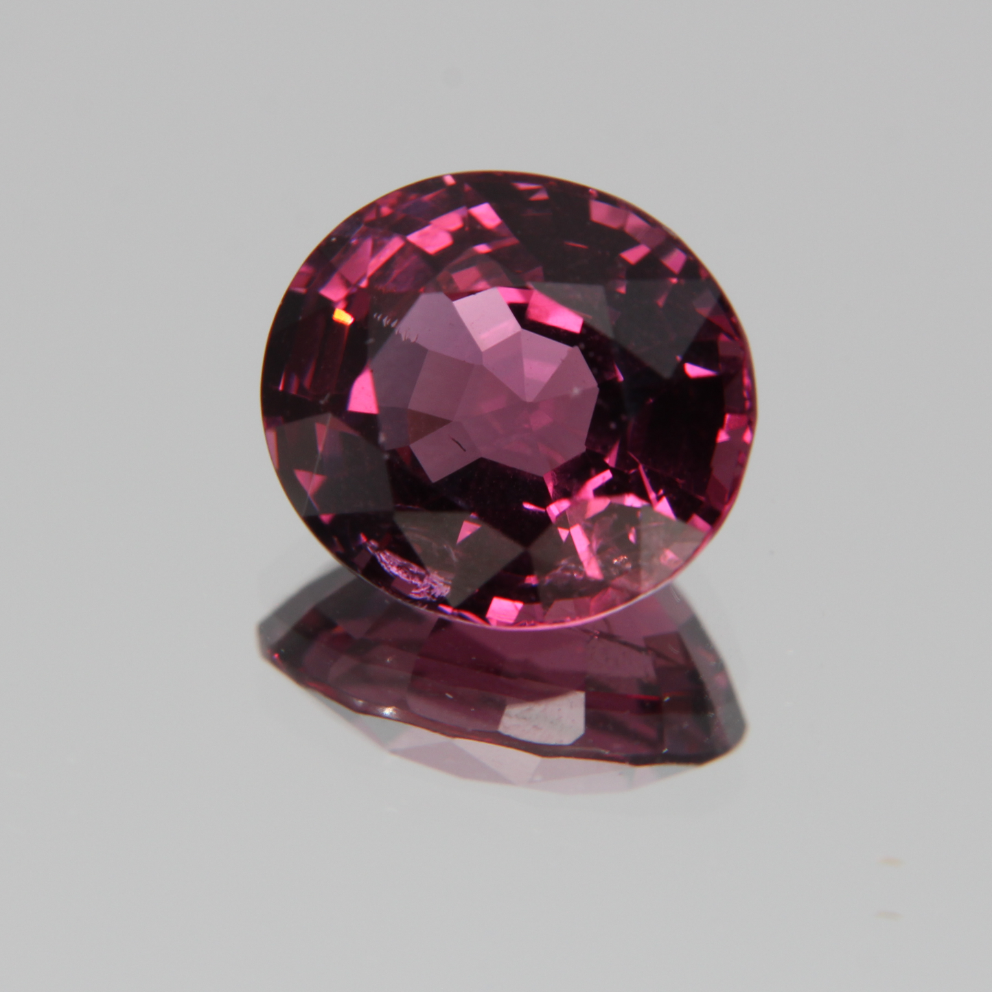 Pink-Red Spinel 5.57ct