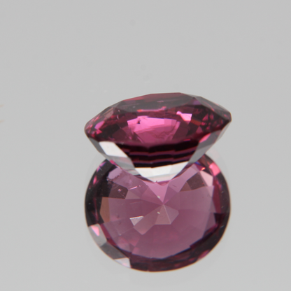 Pink-Red Spinel 5.57ct