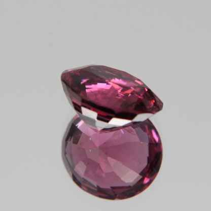 Pink-Red Spinel 5.57ct