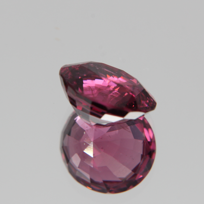 Pink-Red Spinel 5.57ct