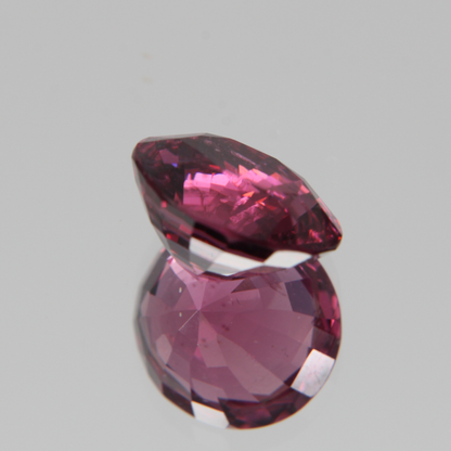Pink-Red Spinel 5.57ct