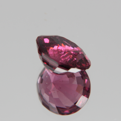 Pink-Red Spinel 5.57ct