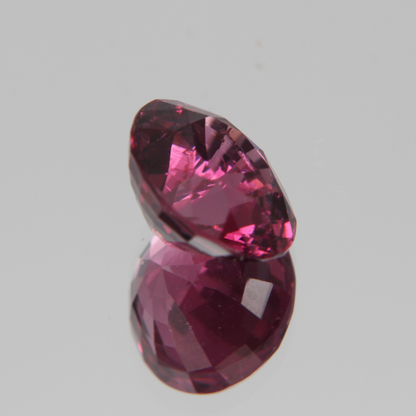 Pink-Red Spinel 5.57ct