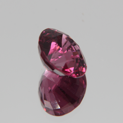 Pink-Red Spinel 5.57ct