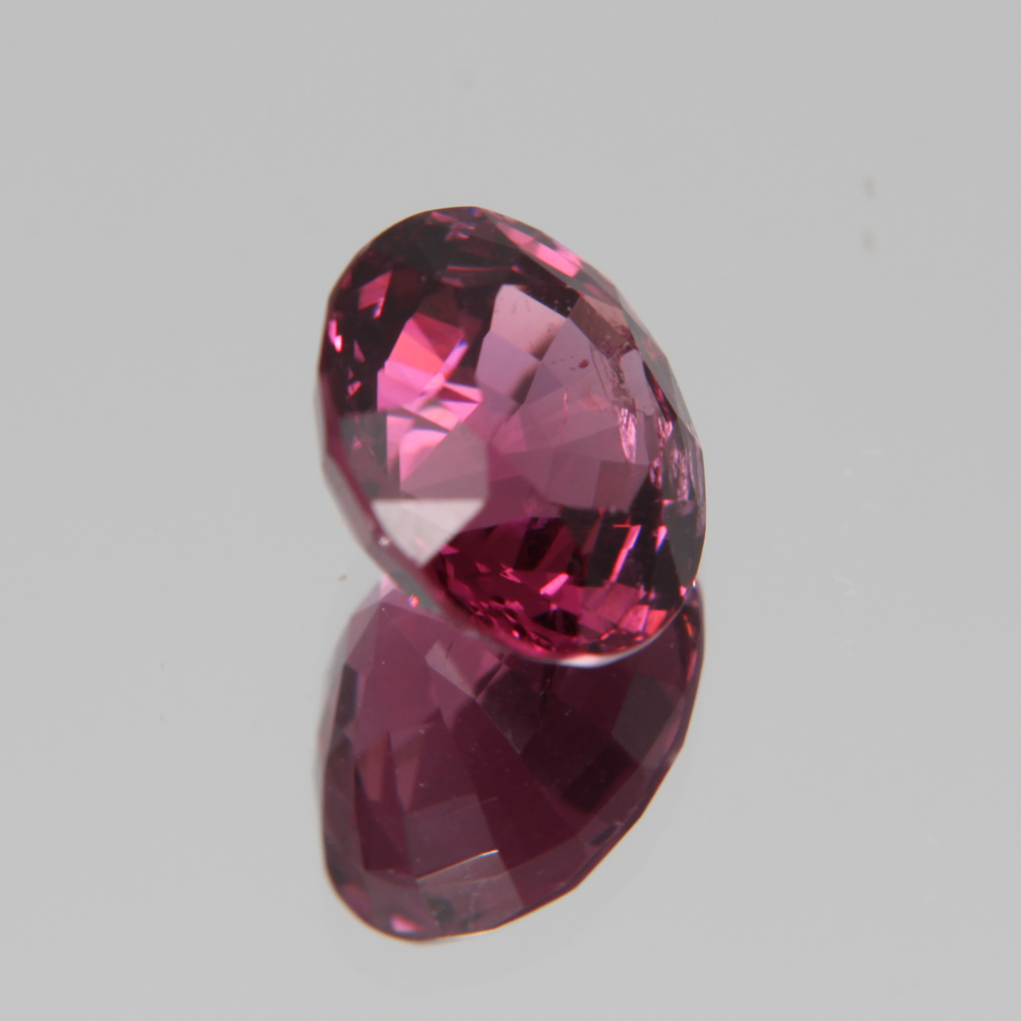 Pink-Red Spinel 5.57ct