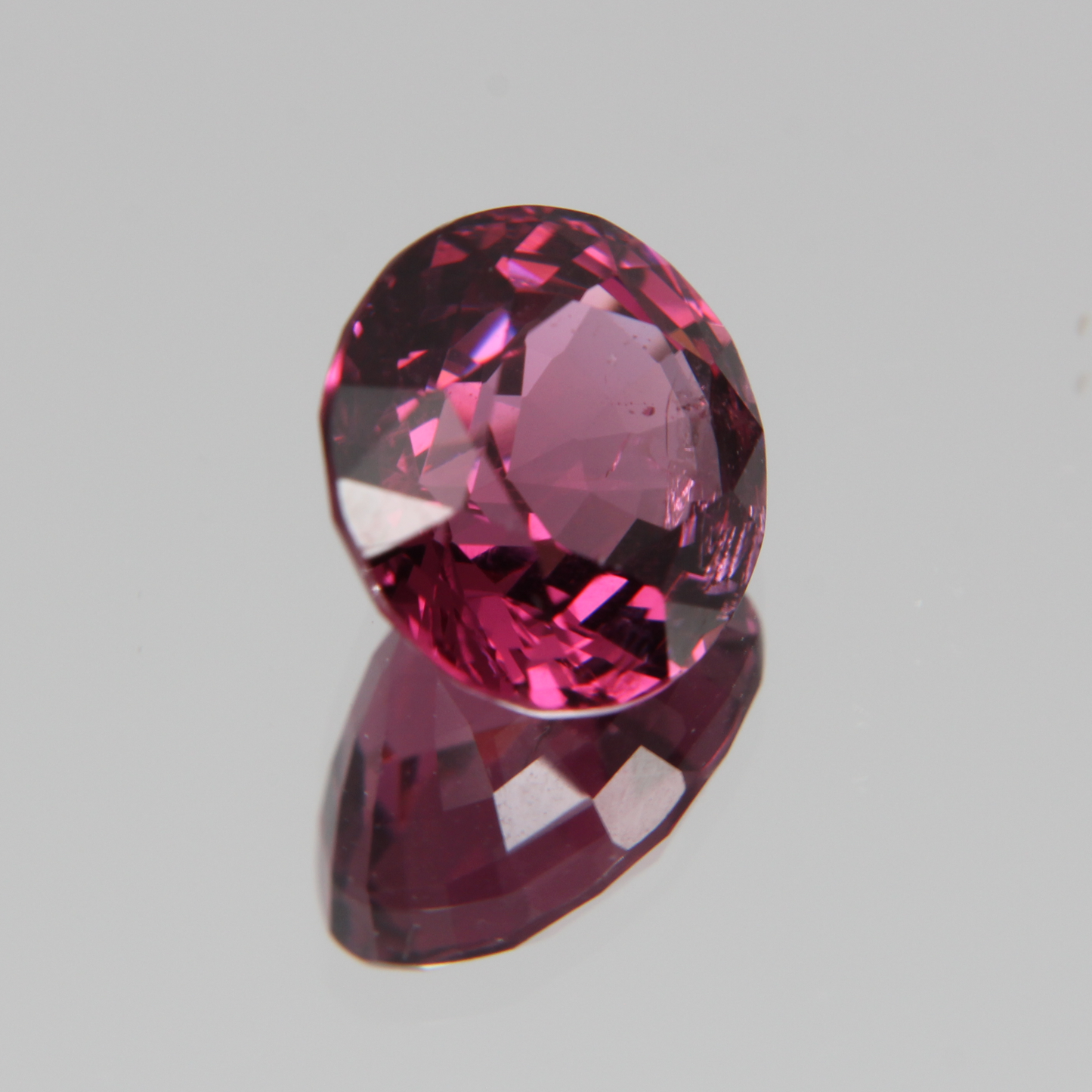 Pink-Red Spinel 5.57ct