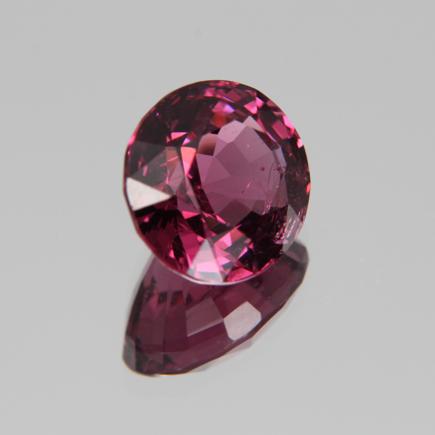 Pink-Red Spinel 5.57ct