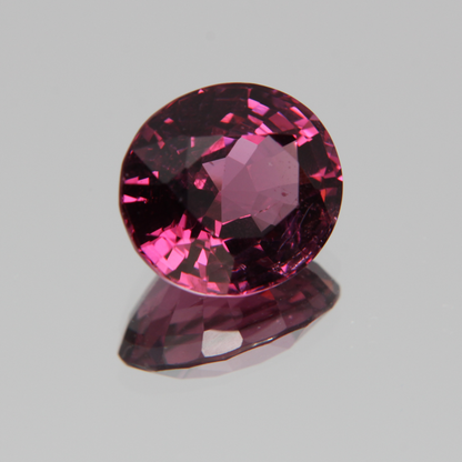 Pink-Red Spinel 5.57ct