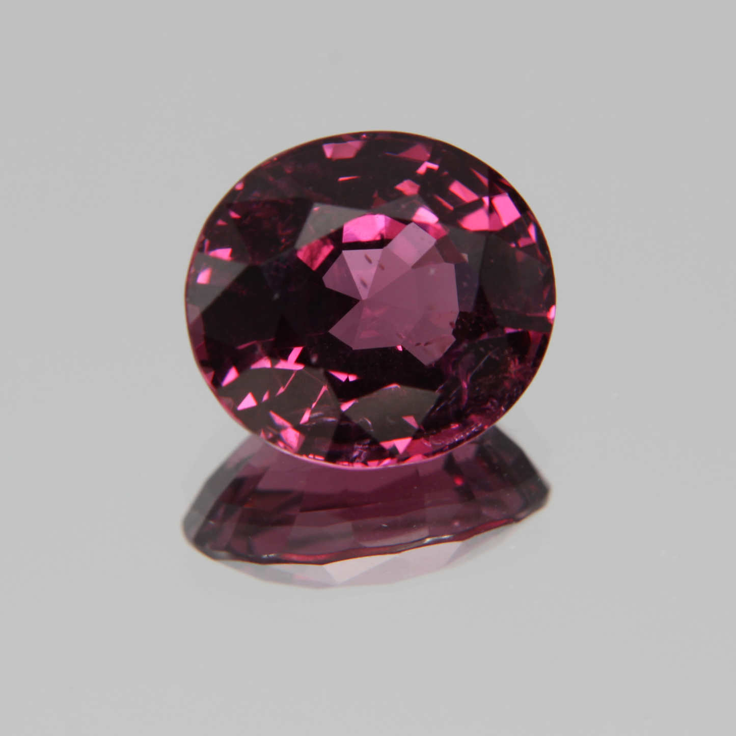 Pink-Red Spinel 5.57ct