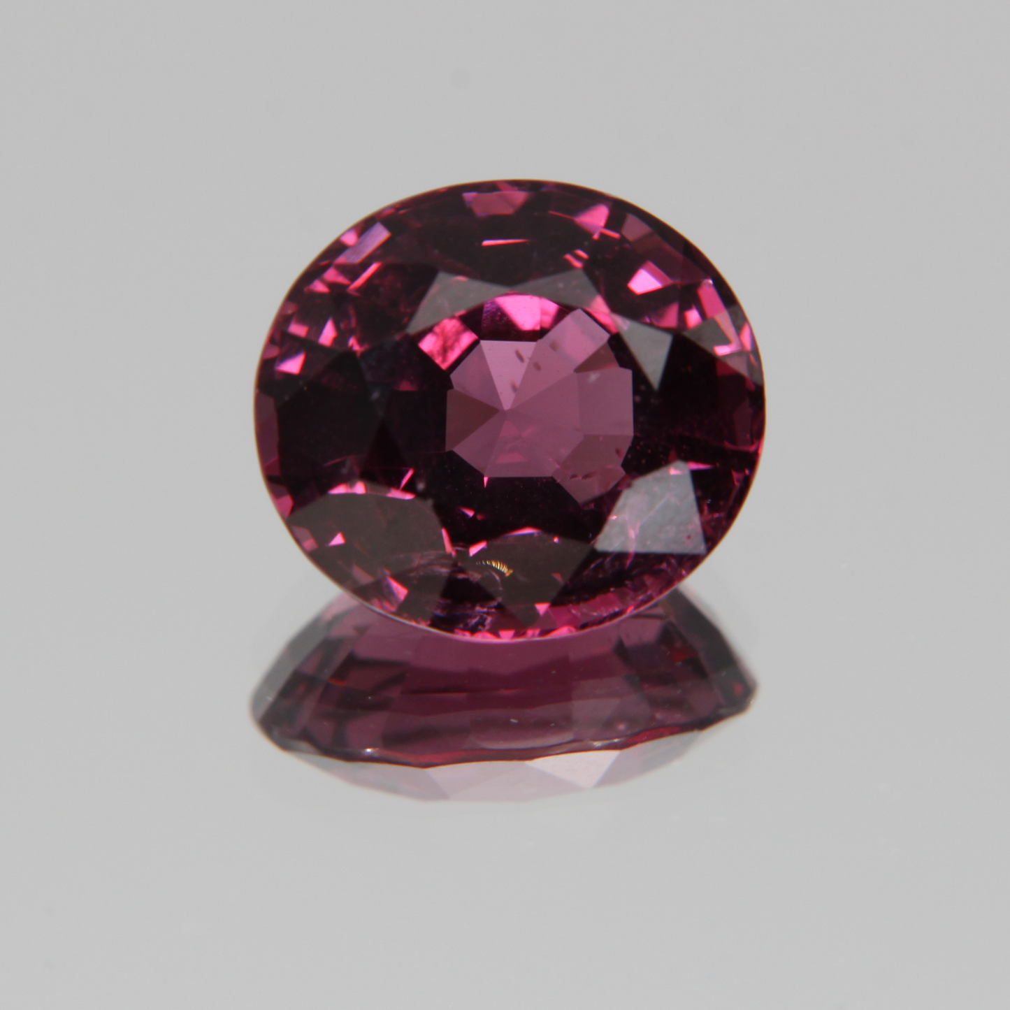Pink-Red Spinel 5.57ct