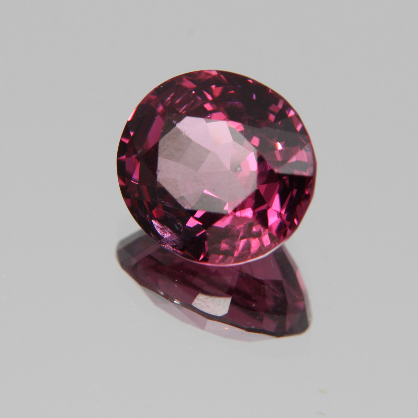 Pink-Red Spinel 5.57ct