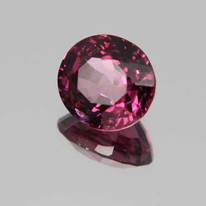 Pink-Red Spinel 5.57ct
