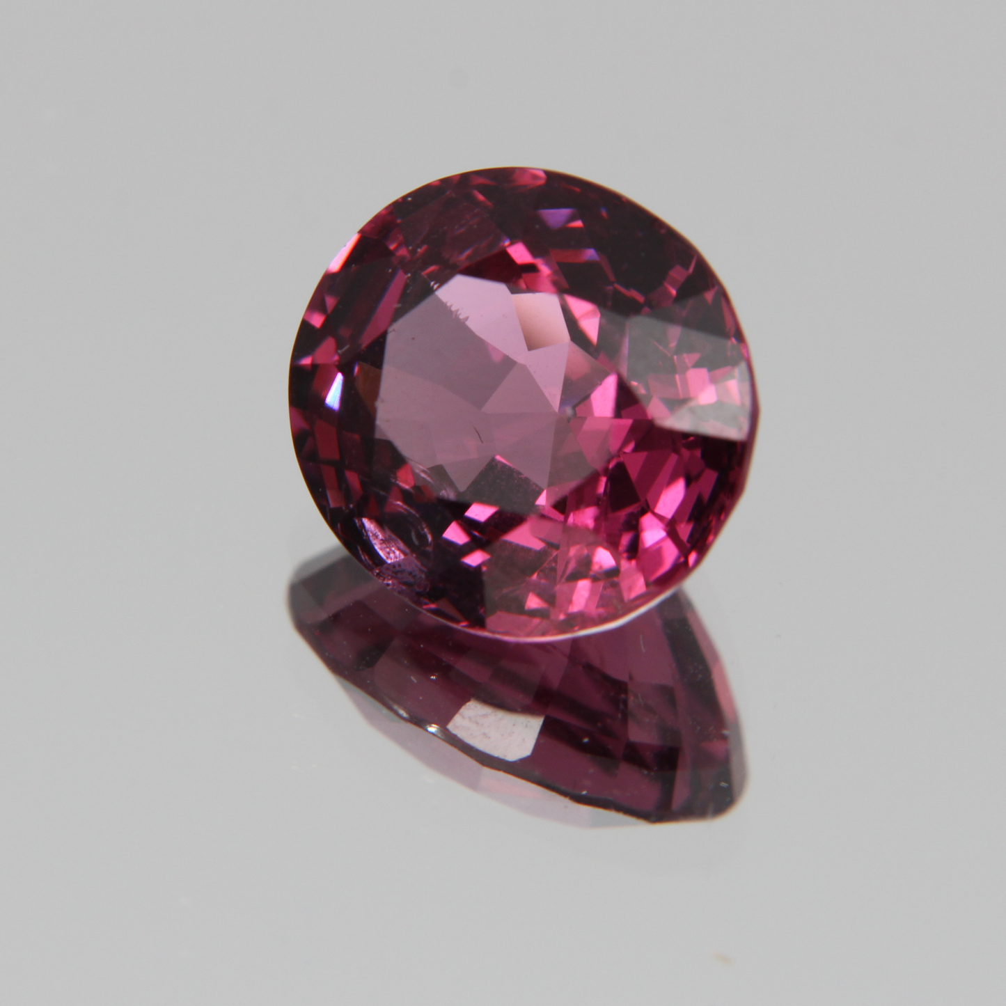 Pink-Red Spinel 5.57ct