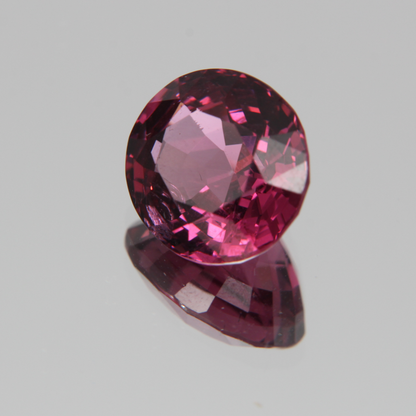 Pink-Red Spinel 5.57ct