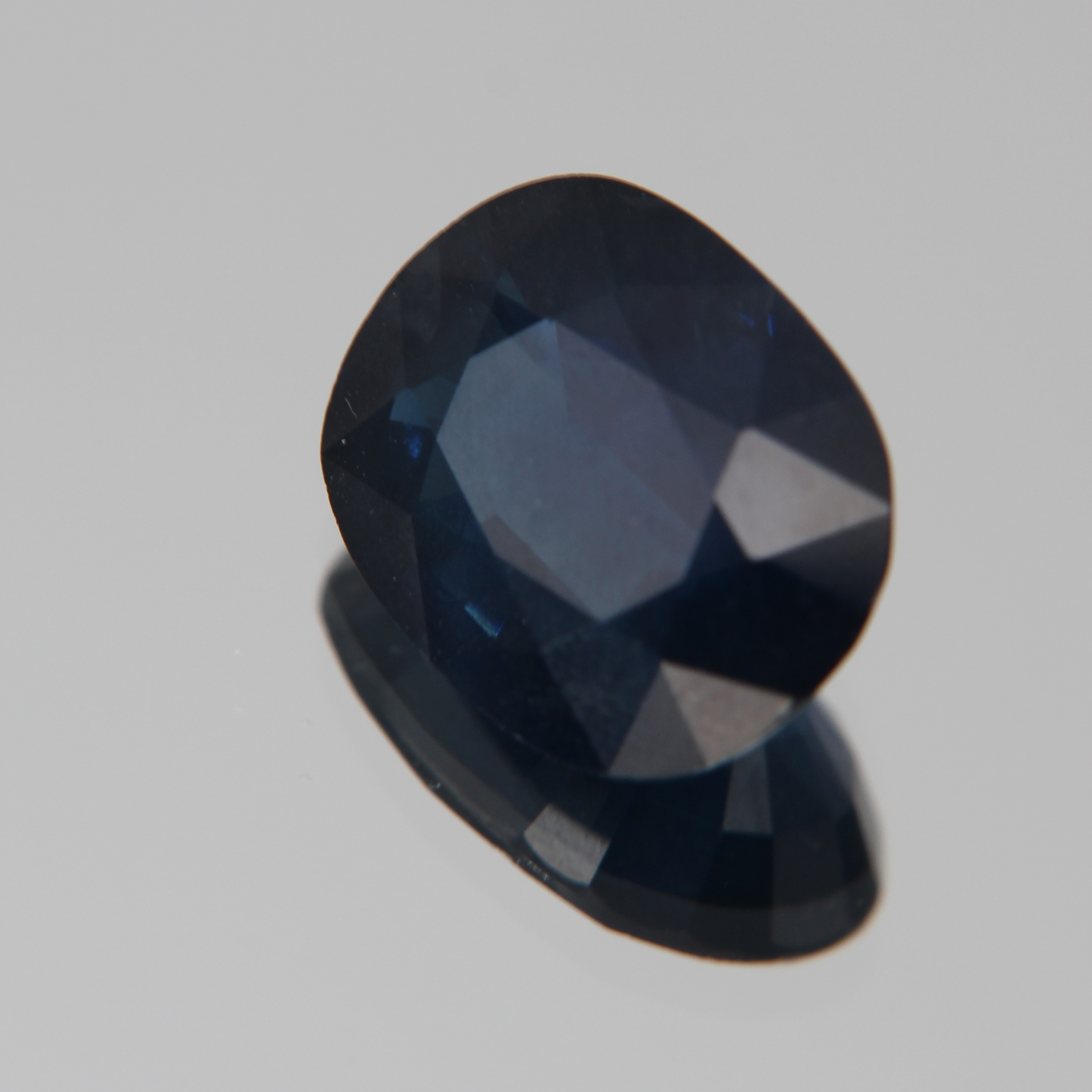Blue Sapphire 5.78 ct