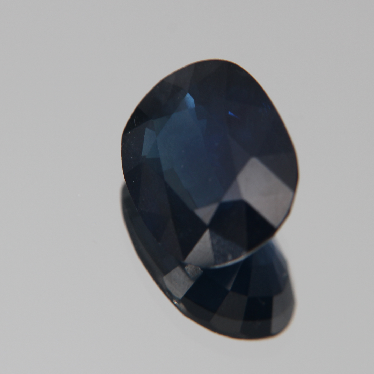 Blue Sapphire 5.78 ct