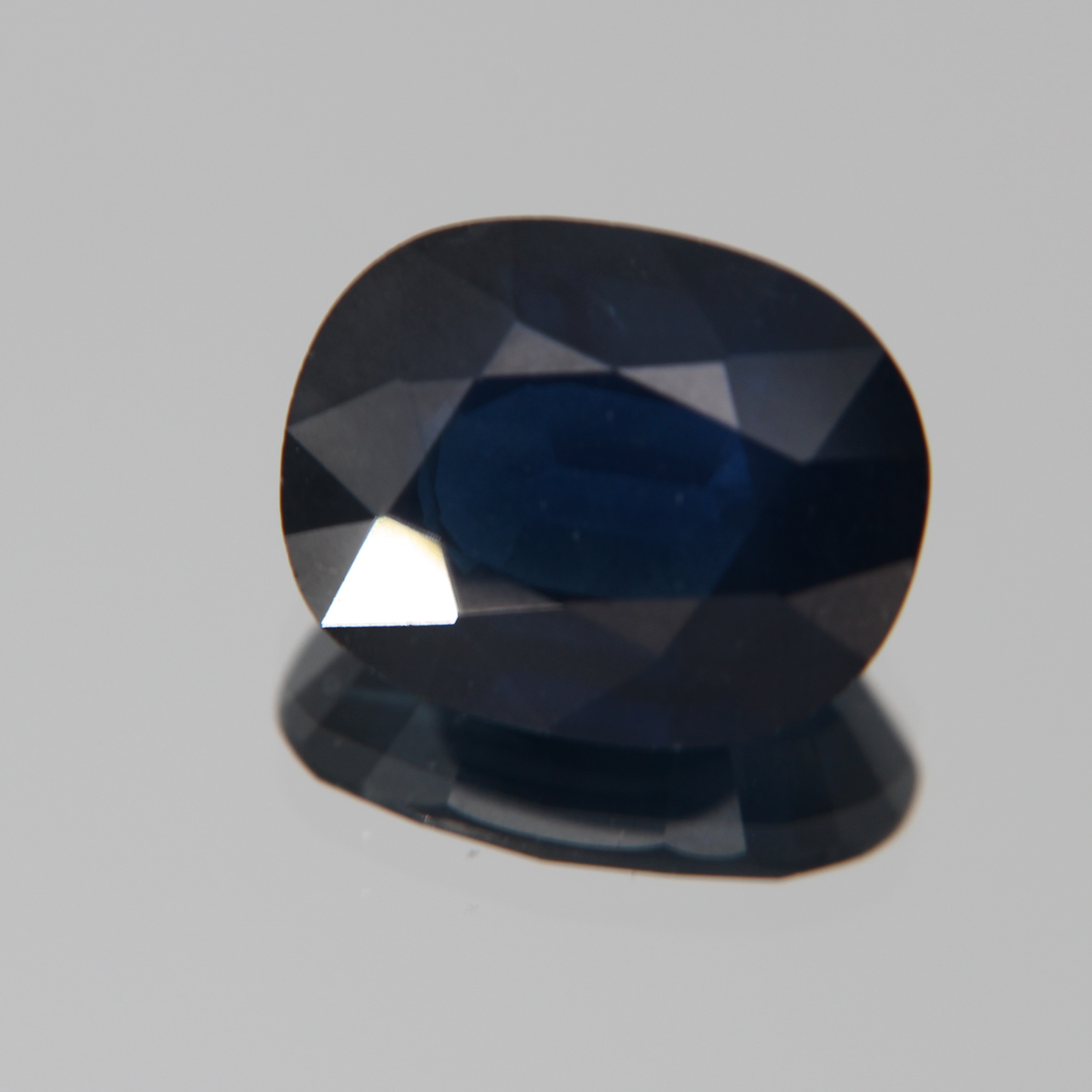 Blue Sapphire 5.78 ct