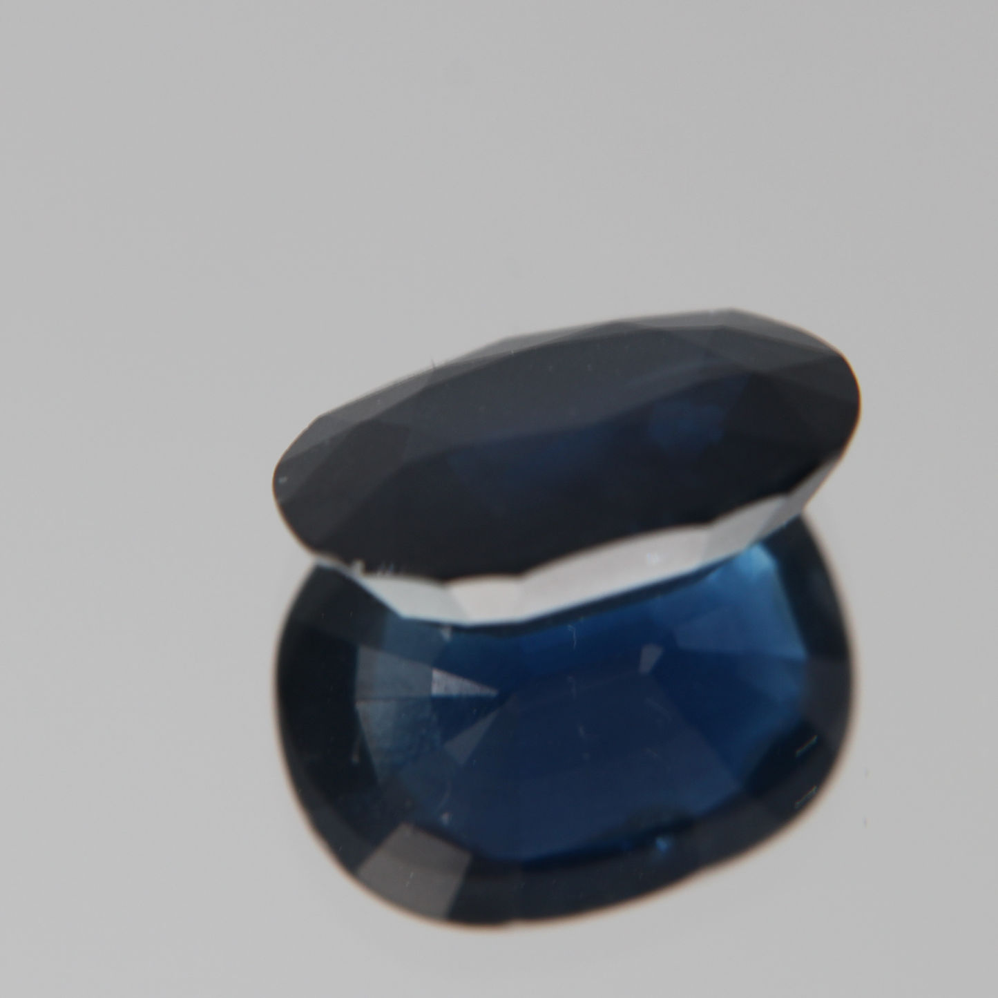 Blue Sapphire 5.78 ct