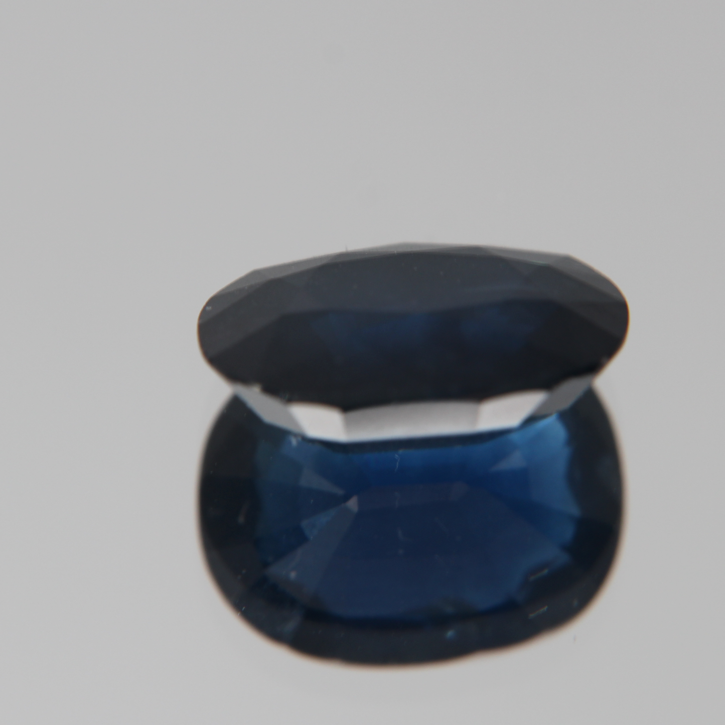 Blue Sapphire 5.78 ct