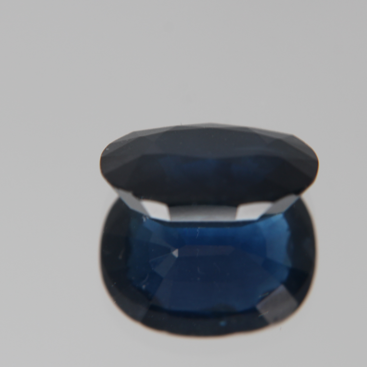 Blue Sapphire 5.78 ct
