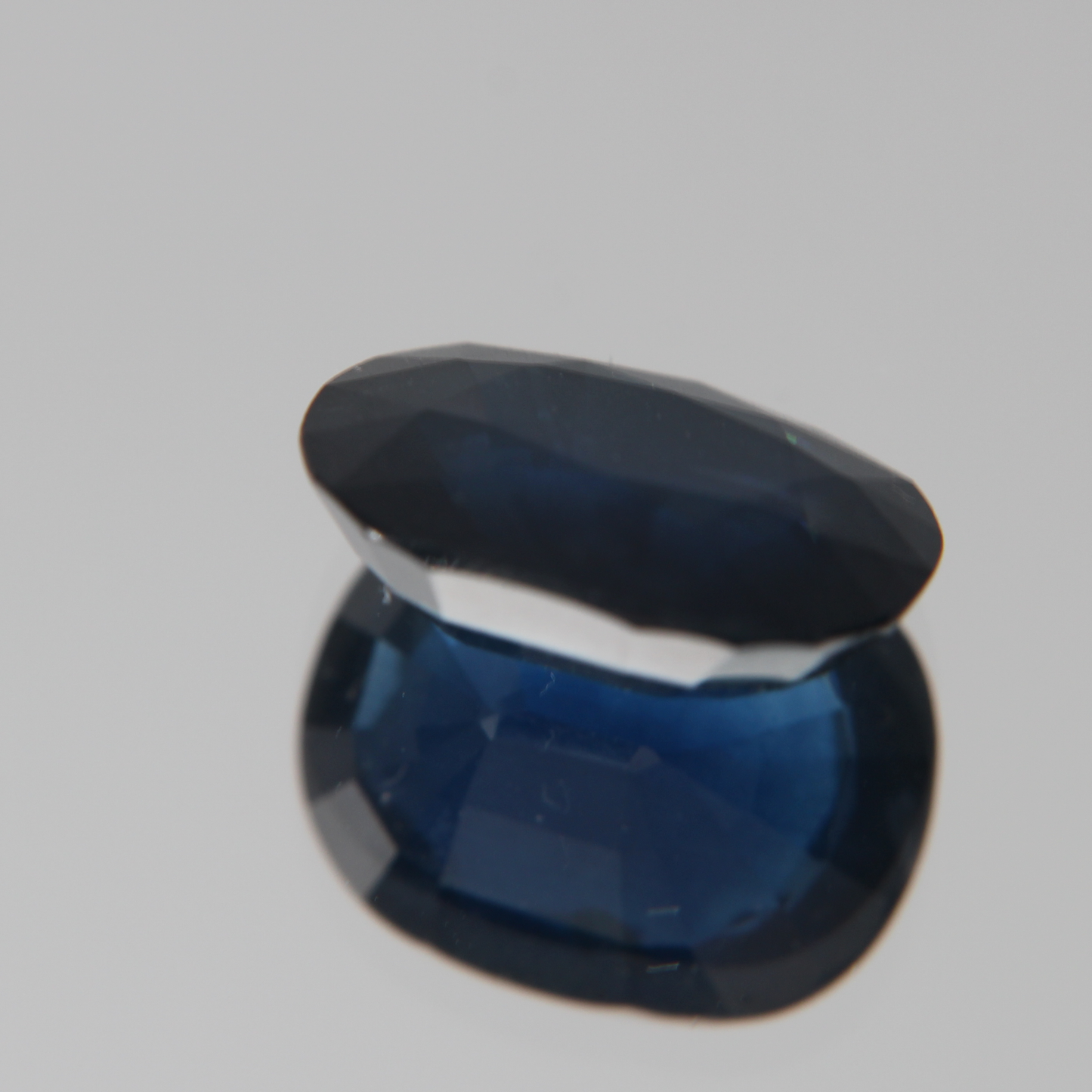 Blue Sapphire 5.78 ct