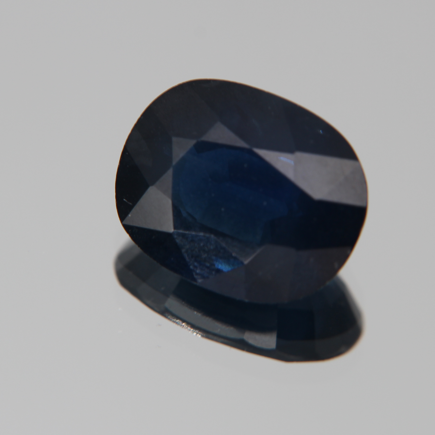 Blue Sapphire 5.78 ct