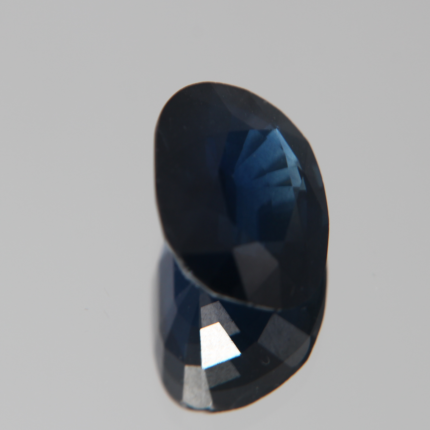 Blue Sapphire 5.78 ct