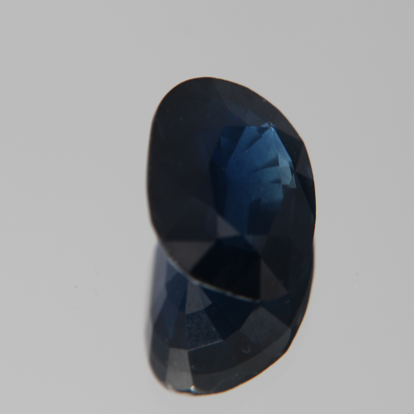 Blue Sapphire 5.78 ct