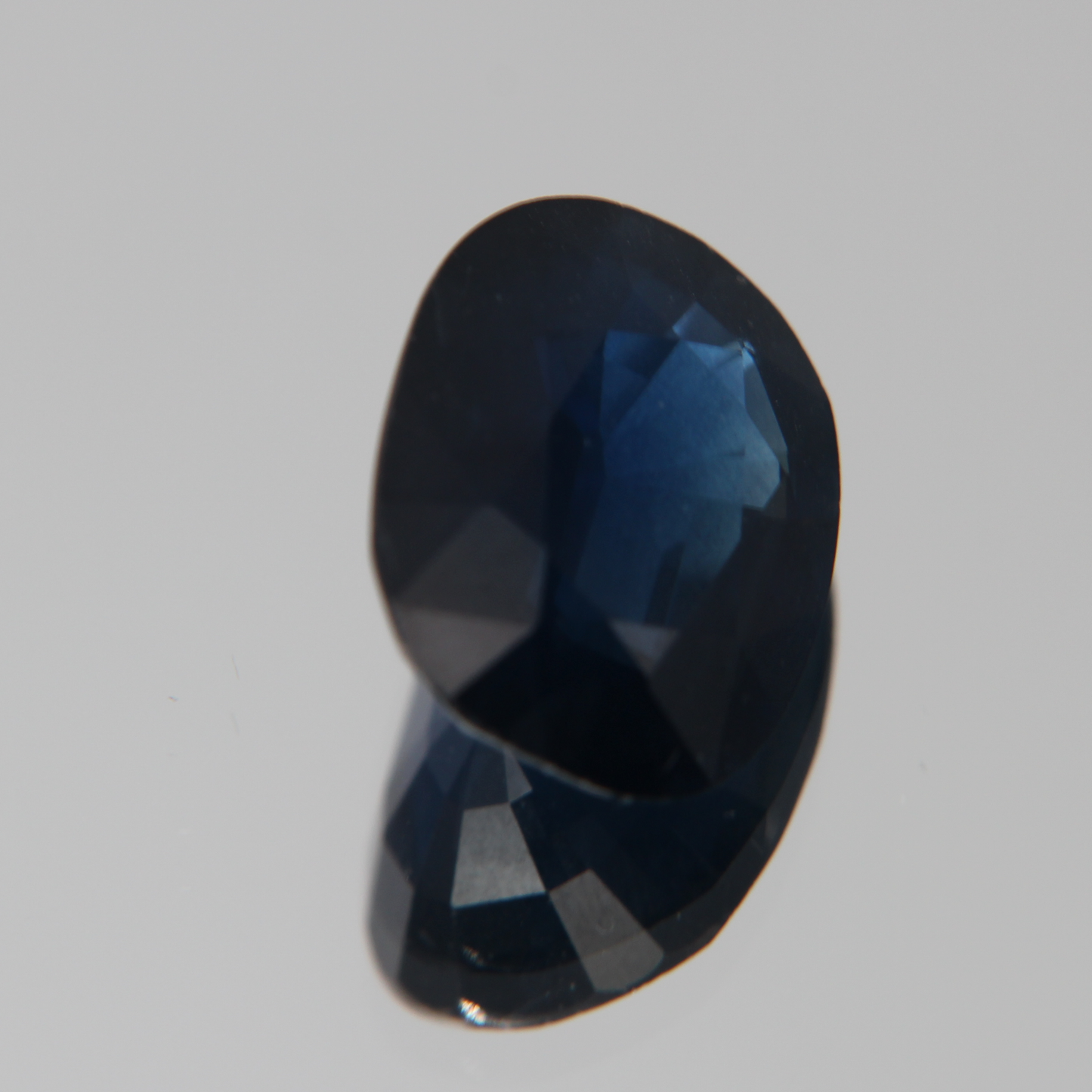 Blue Sapphire 5.78 ct