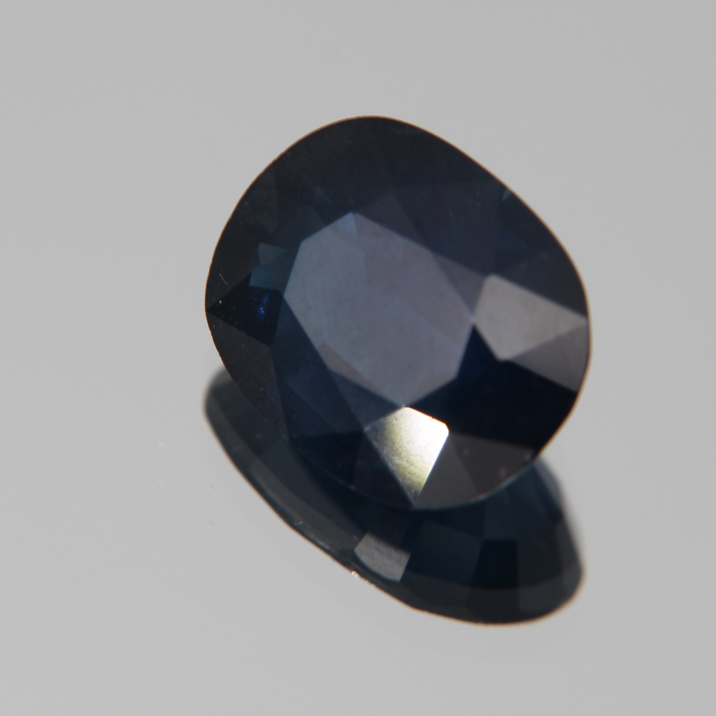 Blue Sapphire 5.78 ct