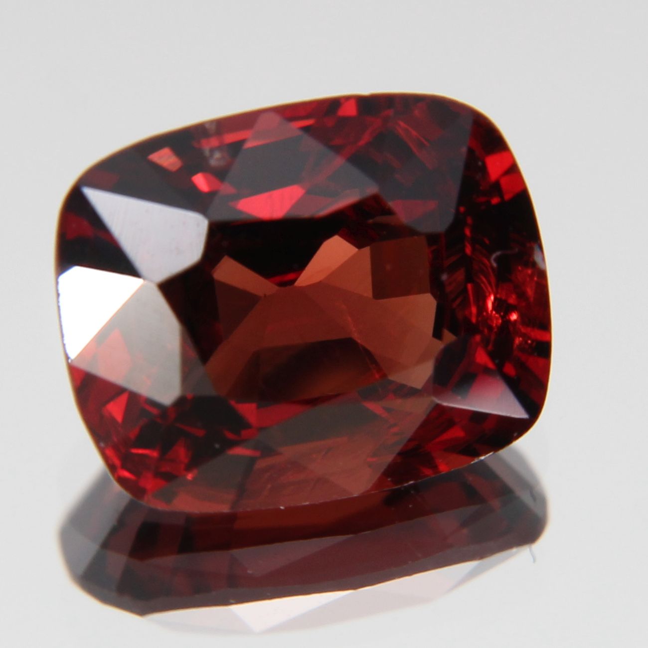 Orange-Red Spinel 2.60 ct