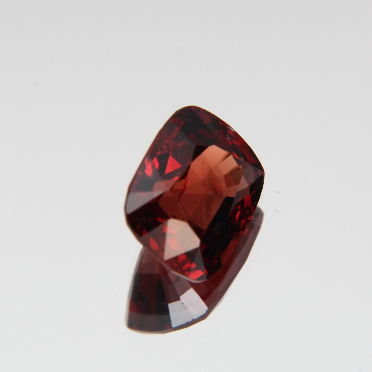 Orange-Roter Spinell 2.60 ct