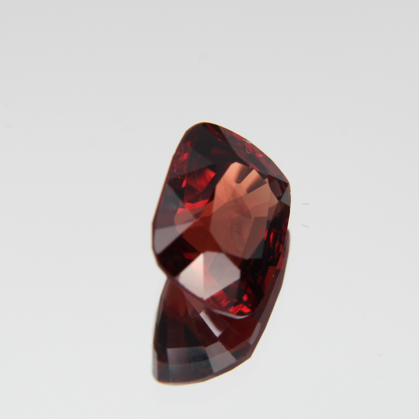 Orange-Roter Spinell 2.60 ct
