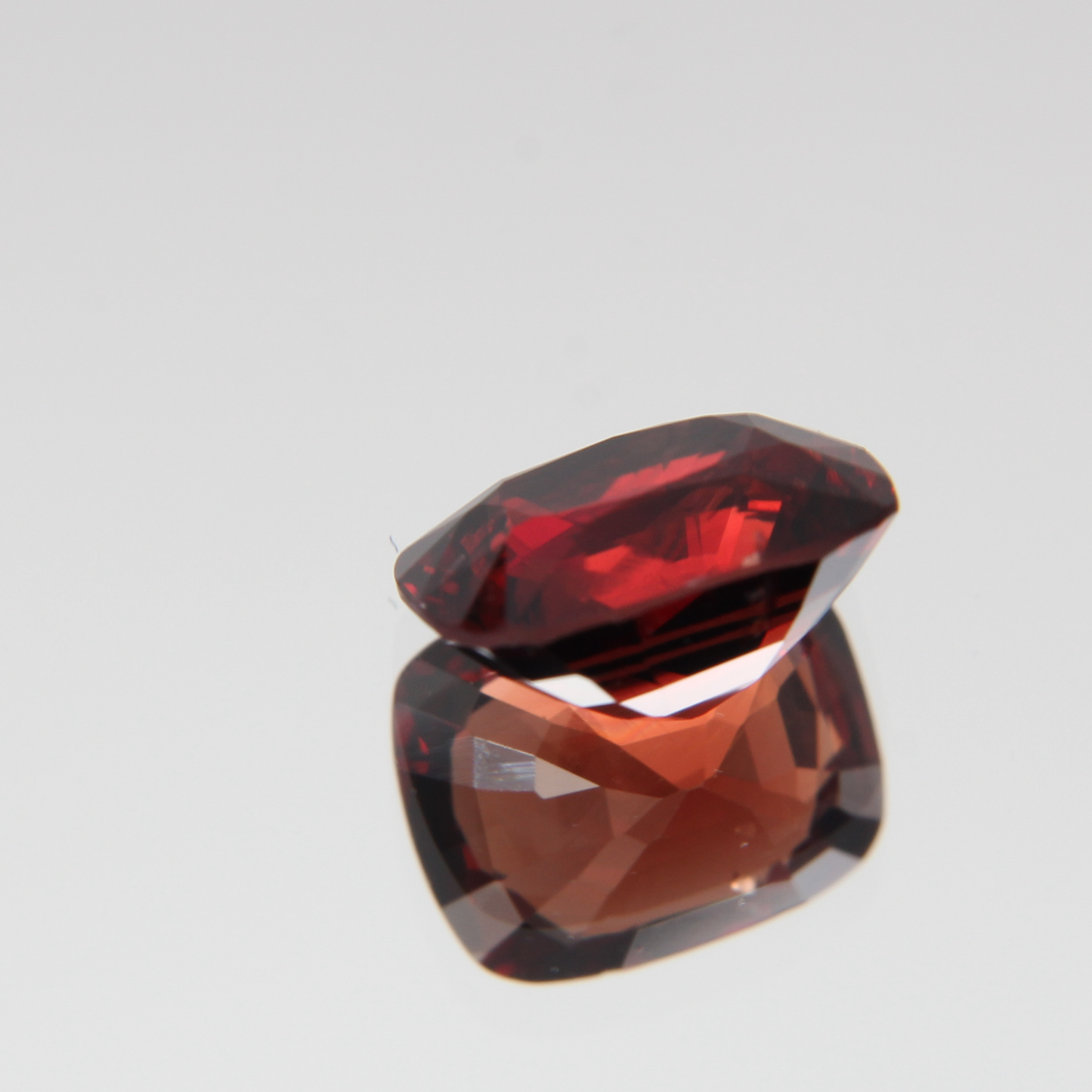 Orange-Roter Spinell 2.60 ct