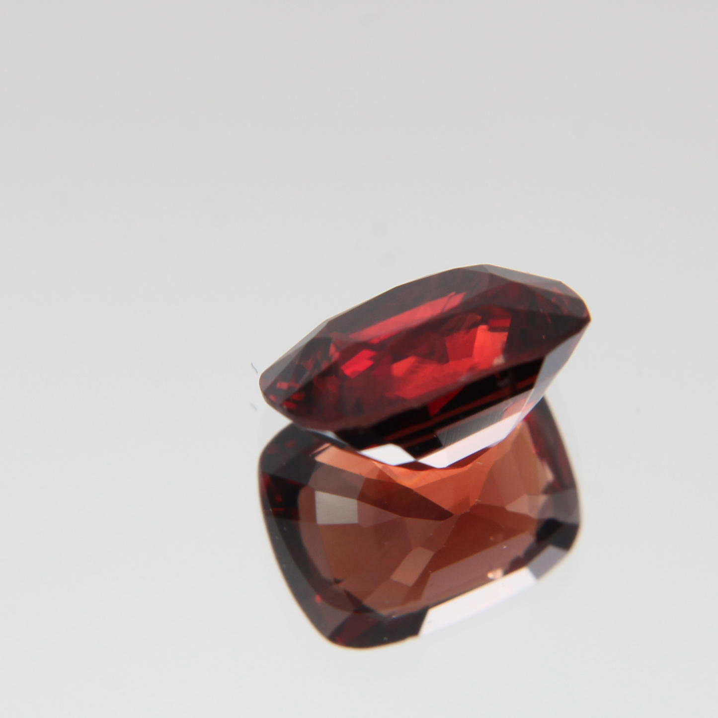 Orange-Roter Spinell 2.60 ct