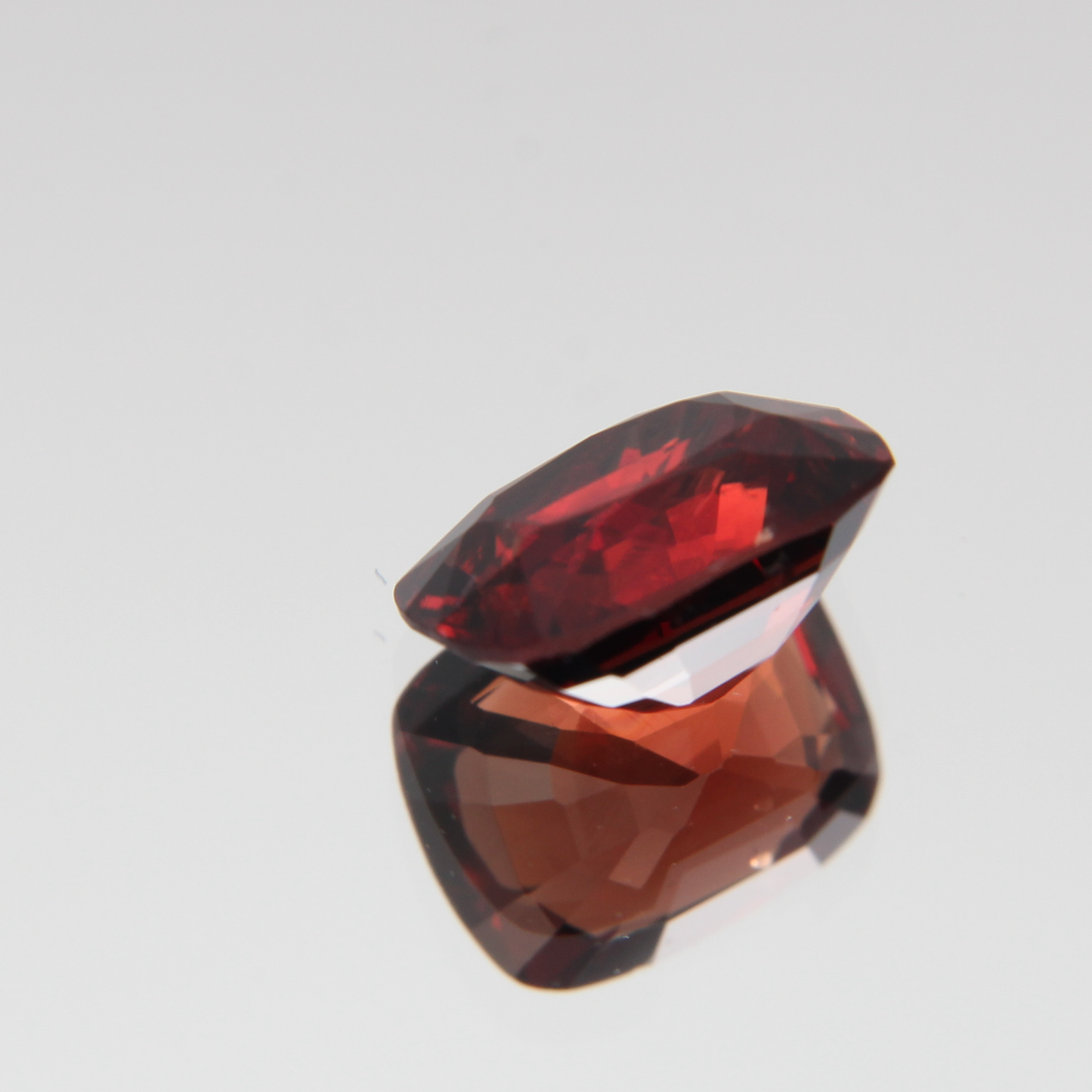 Orange-Roter Spinell 2.60 ct