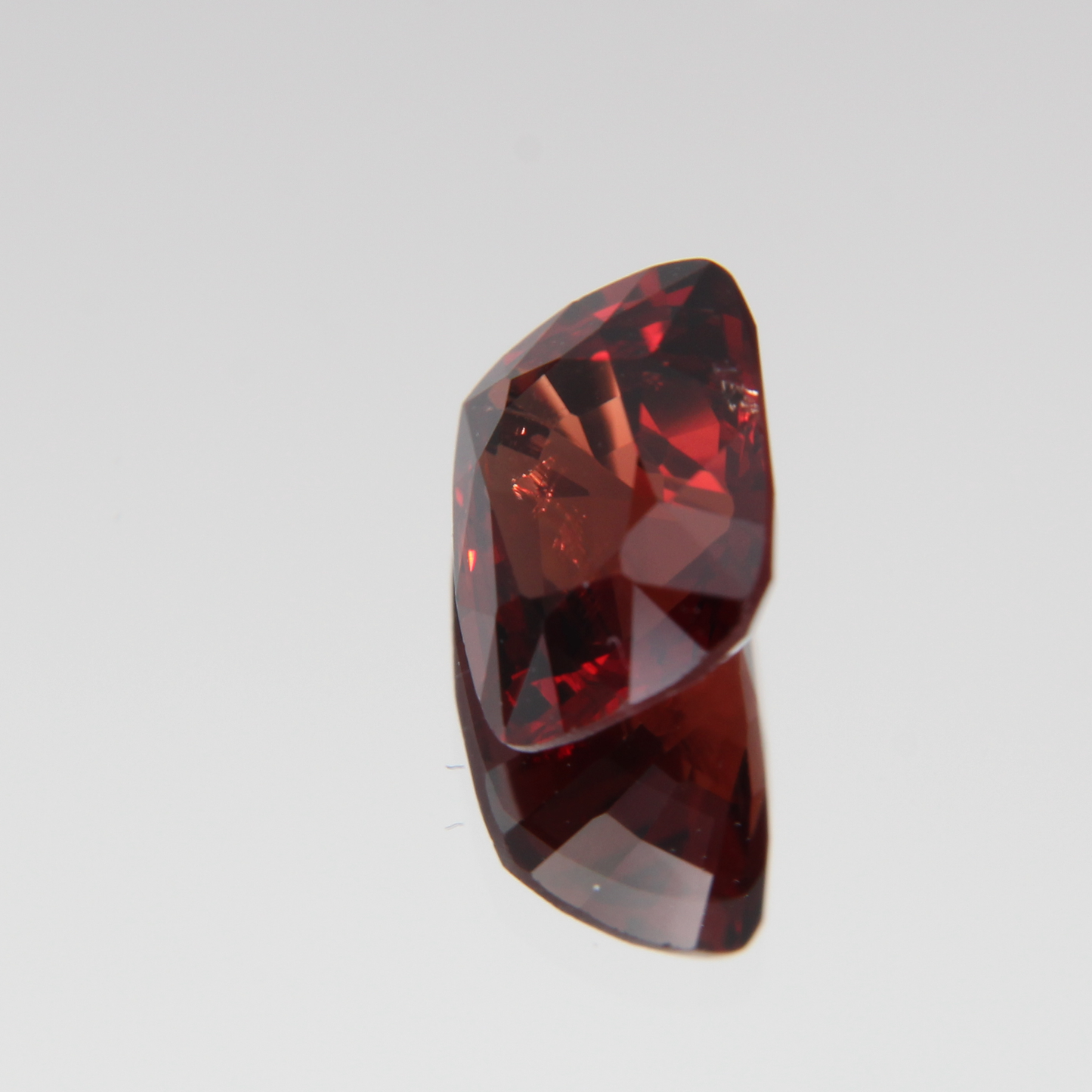 Orange-Roter Spinell 2.60 ct