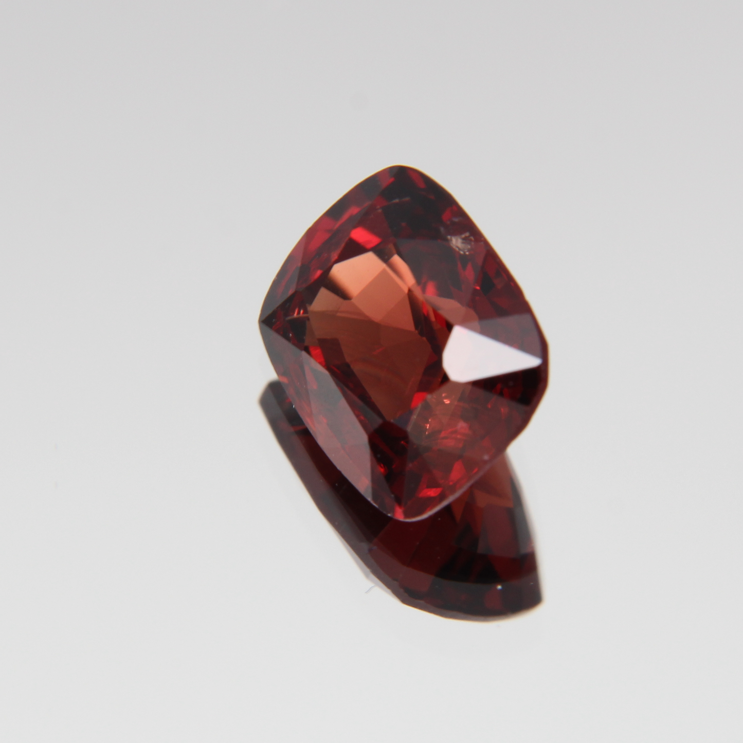 Orange-Roter Spinell 2.60 ct