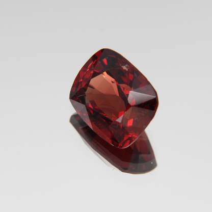 Orange-Roter Spinell 2.60 ct