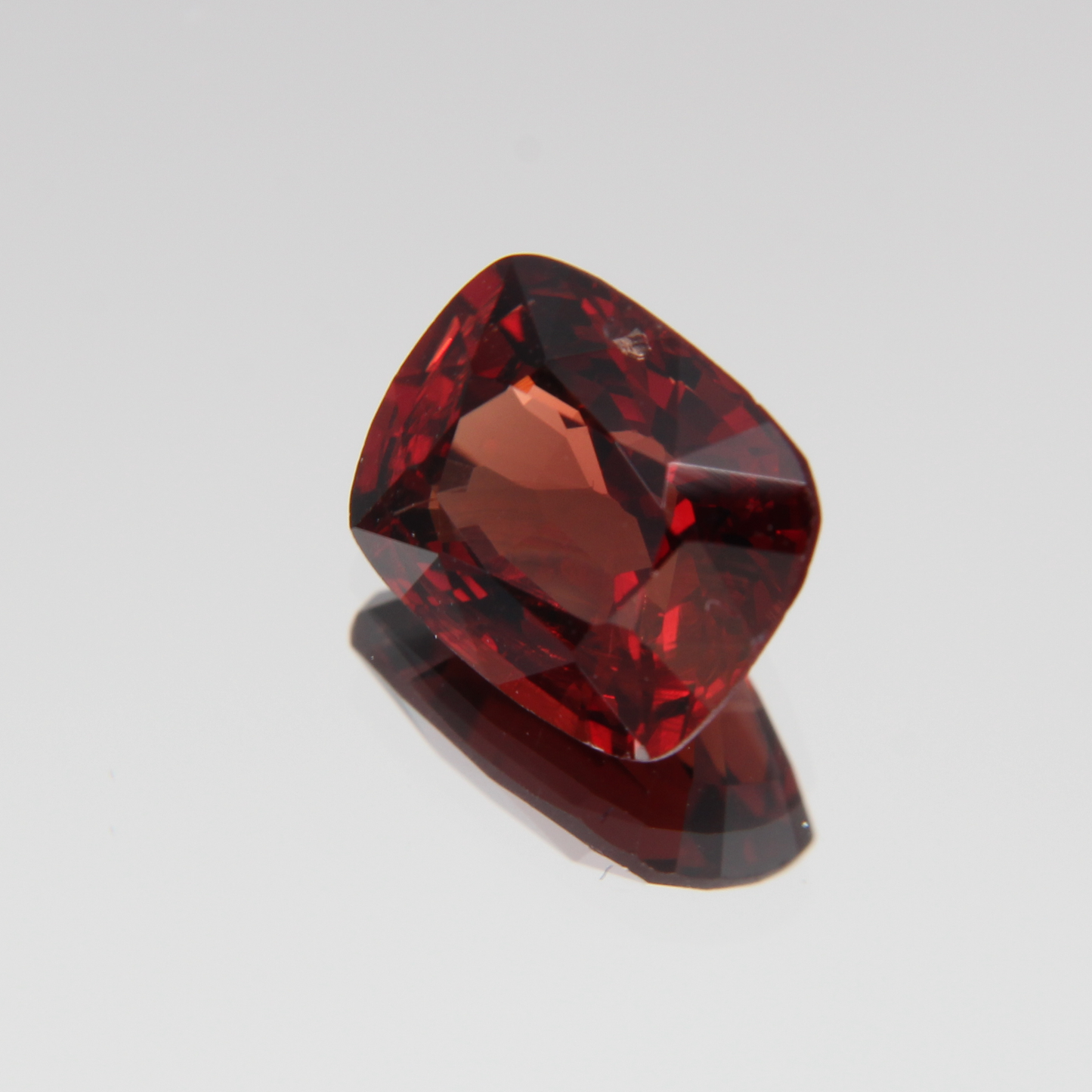 Orange-Roter Spinell 2.60 ct
