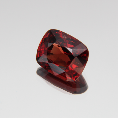 Orange-Roter Spinell 2.60 ct