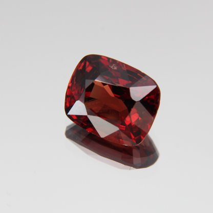 Orange-Roter Spinell 2.60 ct