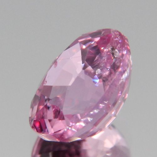 Padparadscha Saphir 1.06 ct
