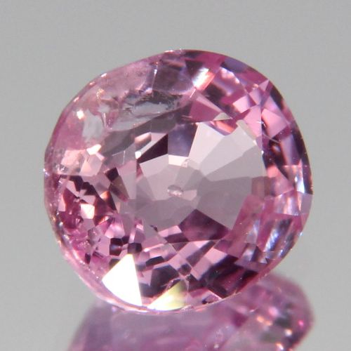 Padparadscha Saphir 1.06 ct