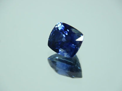 Kornblumenblauer Saphir8.07 ct