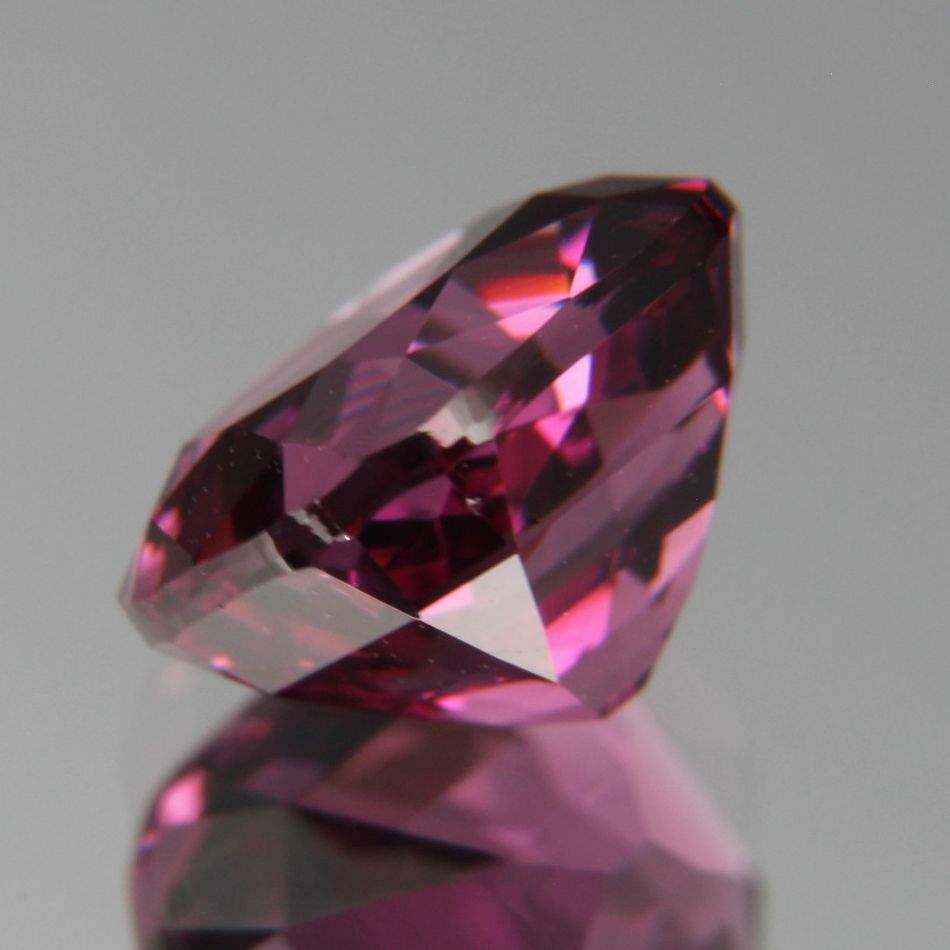 Rhodolite 1.84ct