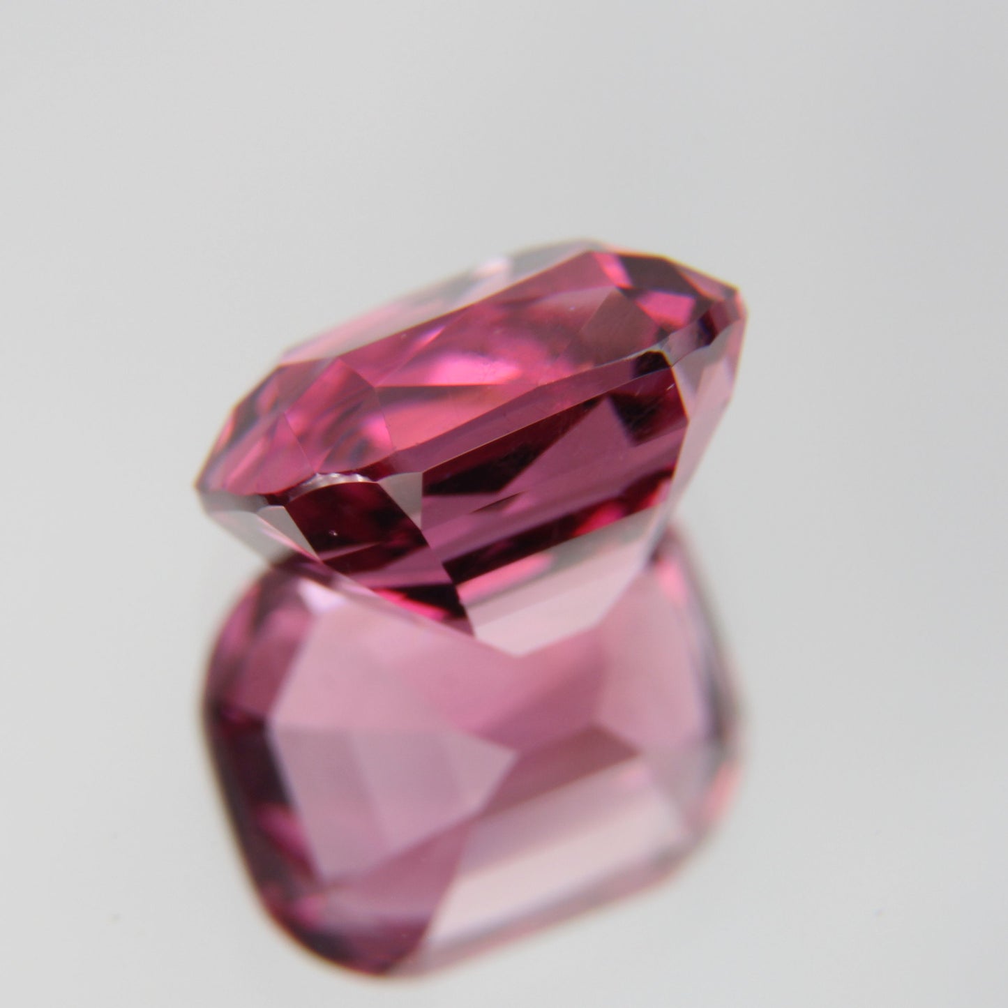 Rhodolite 2.30 ct