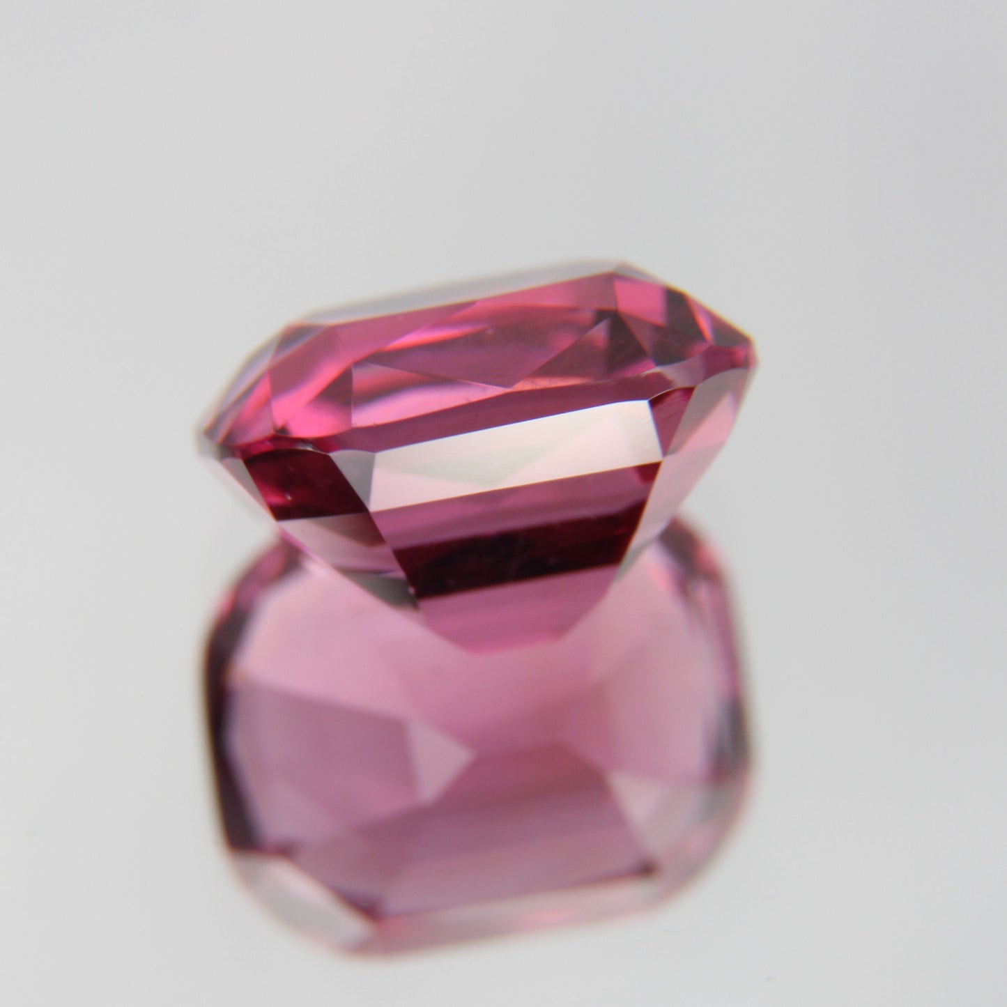 Rhodolite 2.30 ct